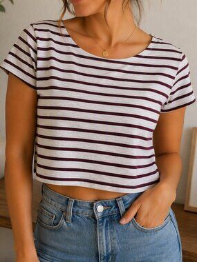 Forever 21 Burgundy striped crop top size L